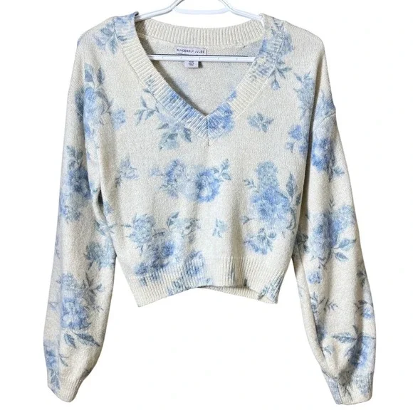Sincerely Jules Blue Floral Crop Sweater V Neck Knit Top Medium Cottagecore Boho - Picture 2 of 8